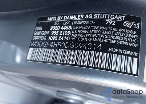 2013 Mercedes-Benz C 250 Luxury from USA, damaged, VIN WDDGF4HB0DG094314